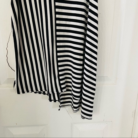VINCE CAMUTO black & white striped asymmetrical sleeveless stretch shirt size XS - Picture 6 of 9